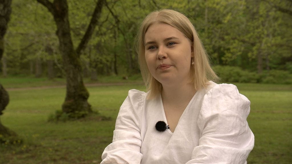 Ella nähdään Maajussille morsian -ohjelmassa Antin puolisoehdokkaana.