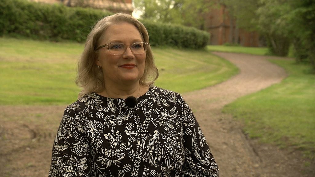 Miia nähdään Maajussille morsian -ohjelmassa Askon puolisoehdokkaana.