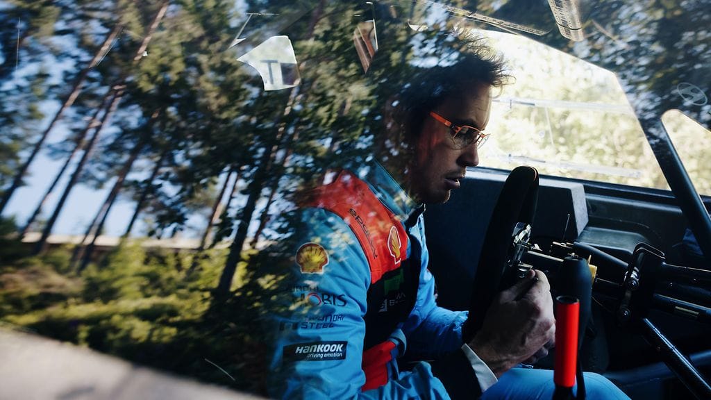Thierry Neuvillellä ja Hyundailla on käynnissä vaikea kausi MM-rallissa.