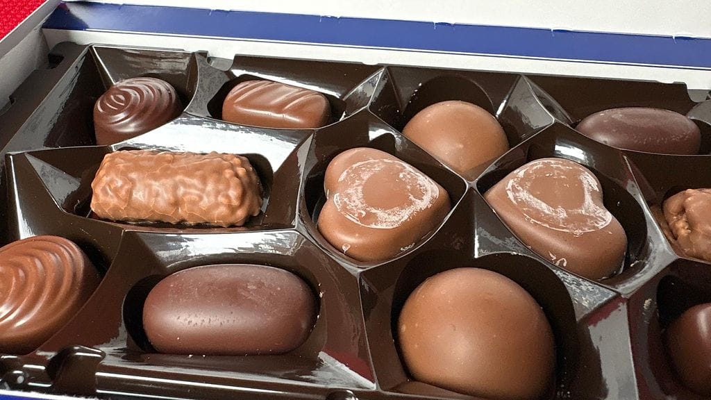 Fazerin Klassikot-joulukonvehtirasia uudistuu ja pienenee.
