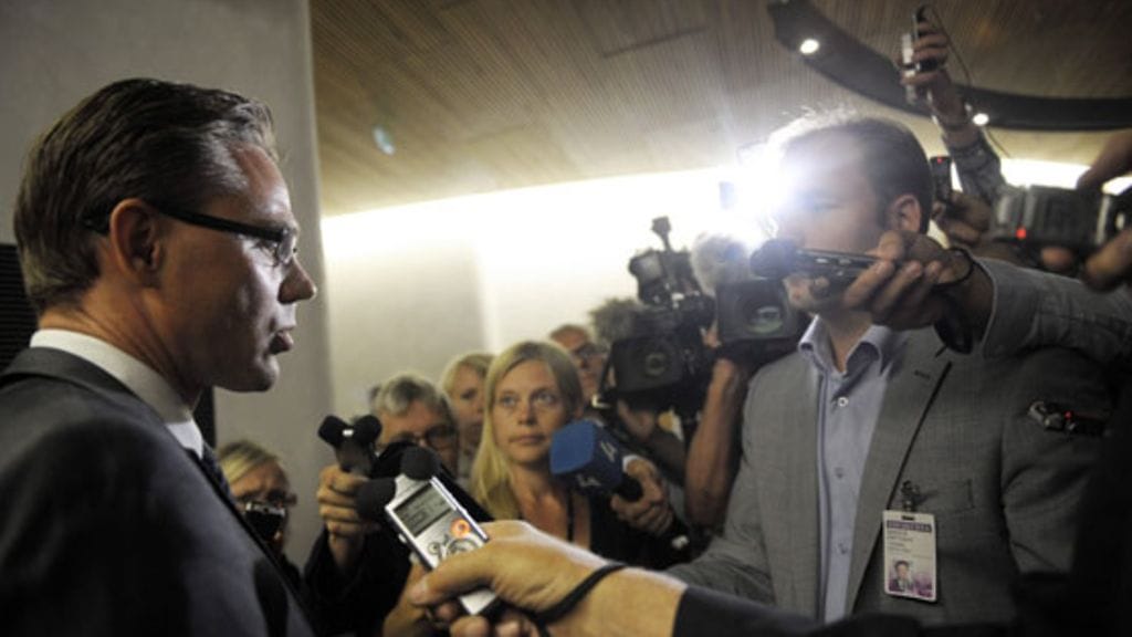 Dosentin mielestä suomalainen media pyörii liikaa päättäjien sanojen ympärillä. Kuvituskuva.