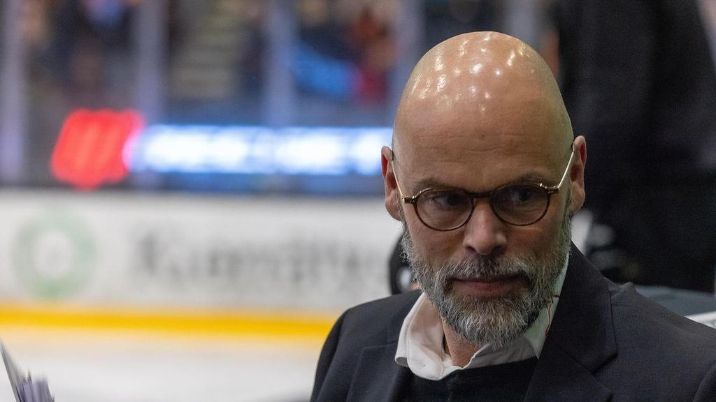 Jouko Myrrä luotsasi viime kaudella KooKoon komeasti hopealle.