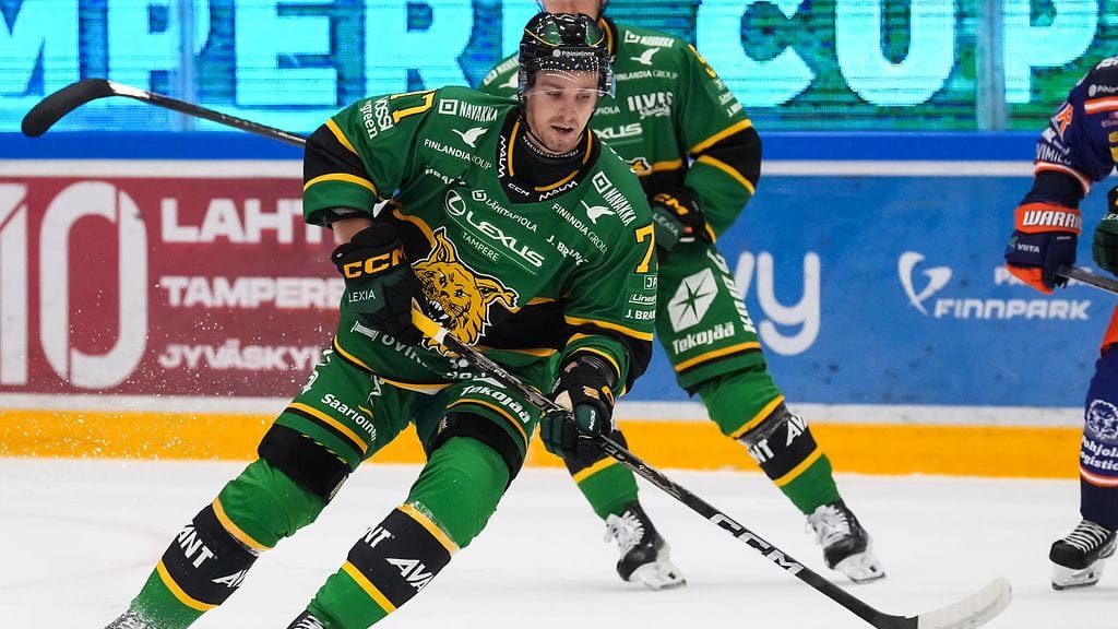 Leo Lööf palaa Ilvekseen kolmen AHL-kauden jälkeen.