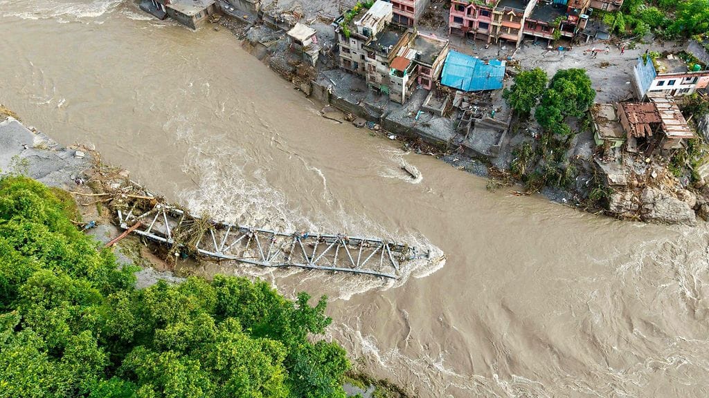 LK 27.8.26 nepal tulv