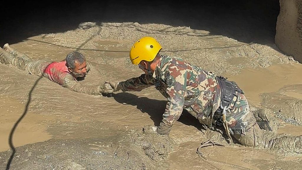 AOP nepal tunneli