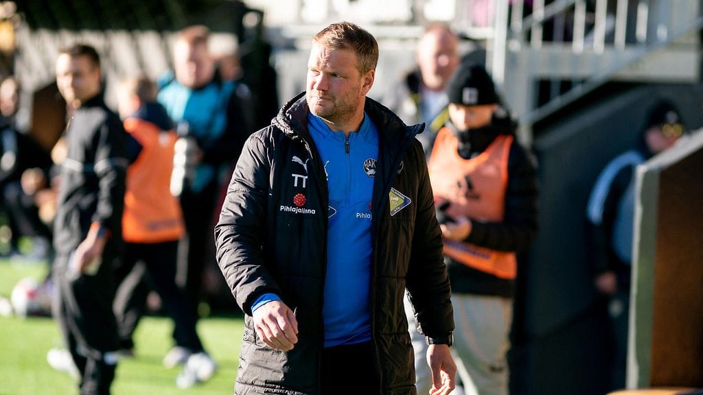 Teemu Tainio on valmentanut Veikkausliigassa aiemmin FC Hakaa.