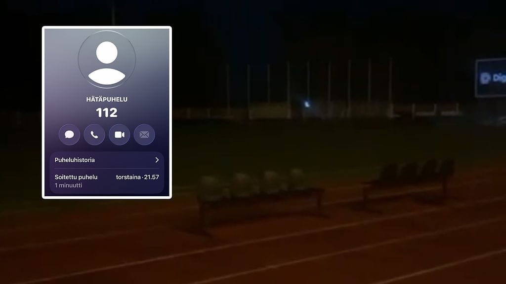 Kuvakaappus Nean soittamasta ensimmäisestä hätäpuhelusta, taustalla näkymä pimeältä stadionilta tapahtuma-aikaan.