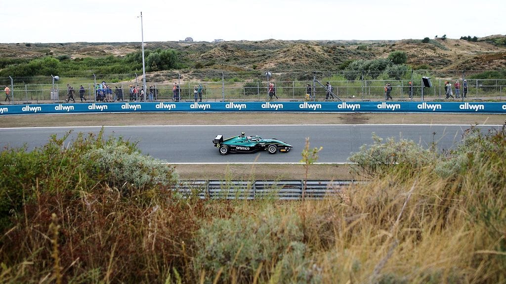 Testissä tarjoutuu mahdollisuus ajaa Aston Martinin F1 Academy -autolla.