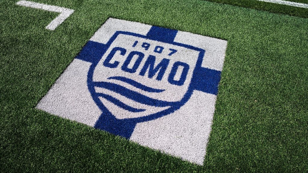 Como 1907 -seuralla on joukkueet sekä naisten että miesten Serie A:ssa tällä kaudella.