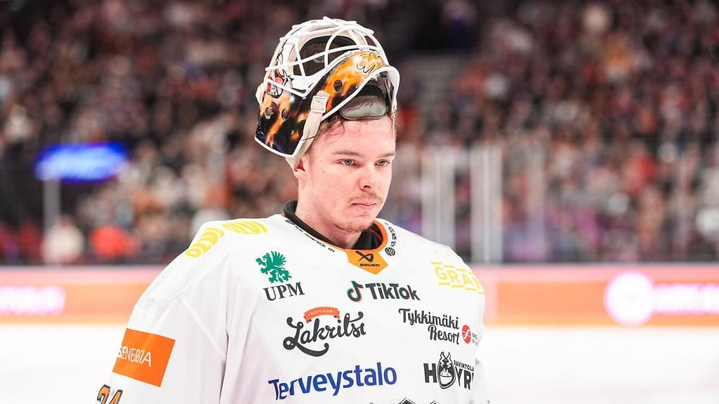 Eetu Randelin palaa KooKoon tolppien väliin.