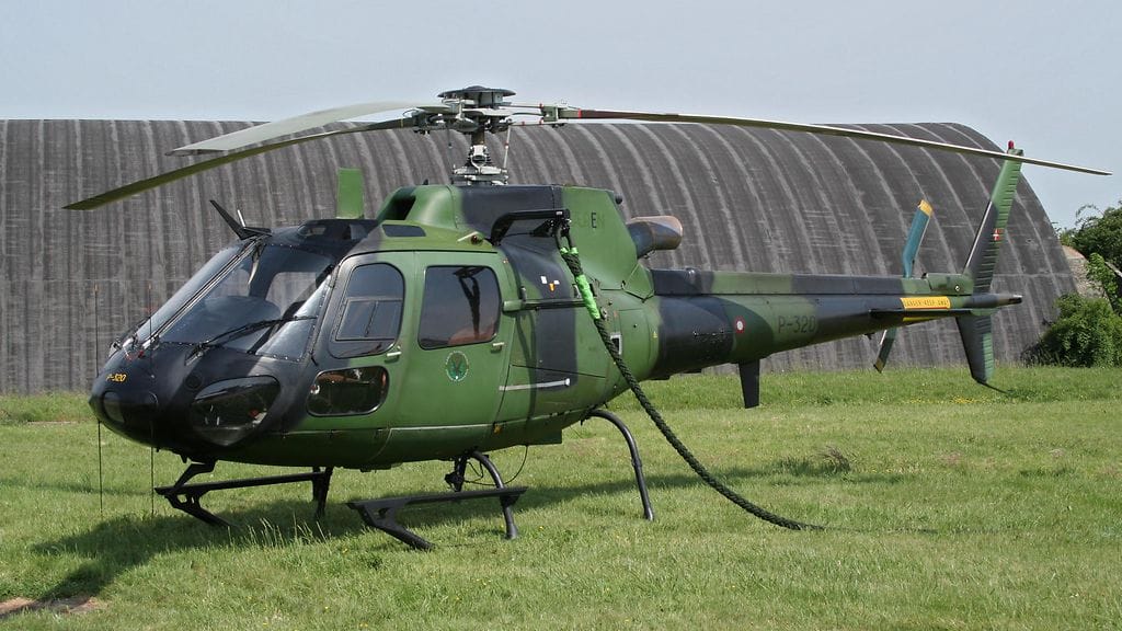 Hätäraketit ammuttiin kuvassa näkyvää Fennec-tyyppistä helikopteria kohti.