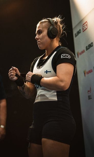 ROOSA VALKOLA 2