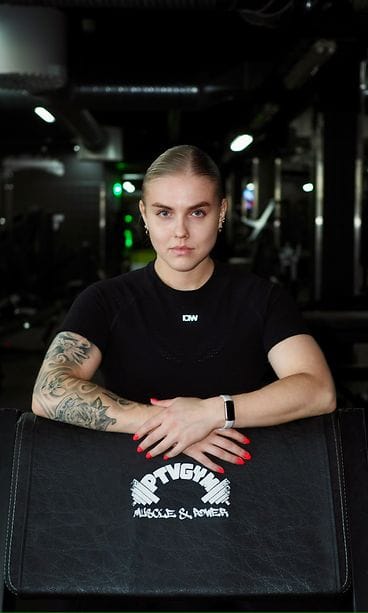 ROOSA VALKOLA 3