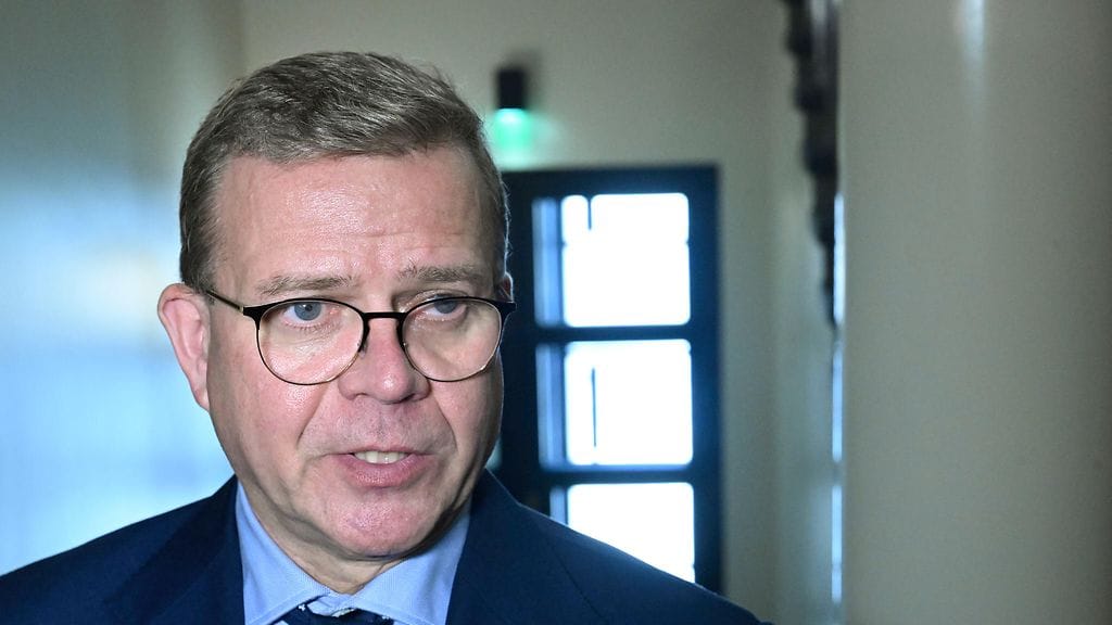 Pääministeri Petteri Orpo (kok.) on vakuuttanut hallituksen etsivän ratkaisuja, joilla bensan hintaan voitaisiin puuttua.