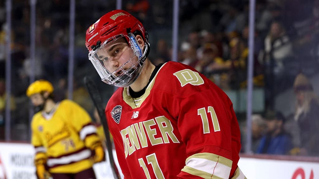Samu Salminen, 23, teki NHL-sopimuksen Florida Panthersin kanssa.