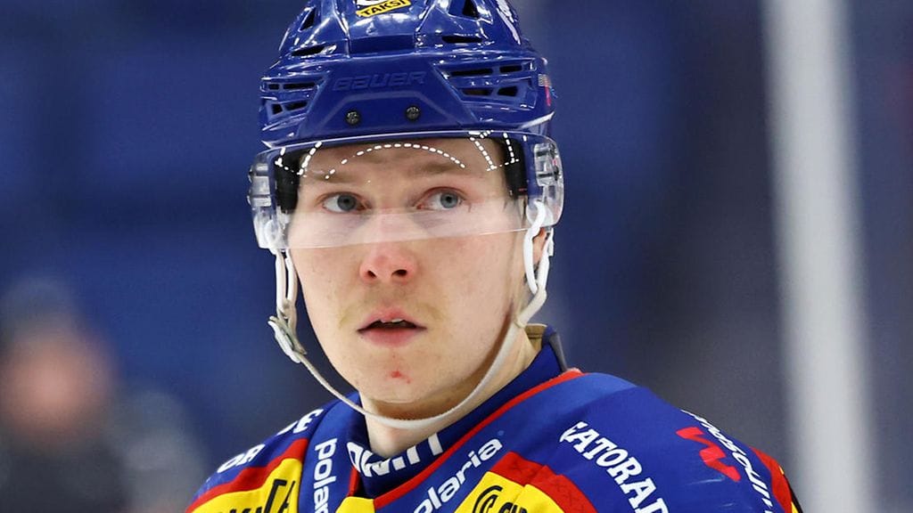 Niilo Romppanen on pelannut SM-liigaa aiemmin Jukureissa.