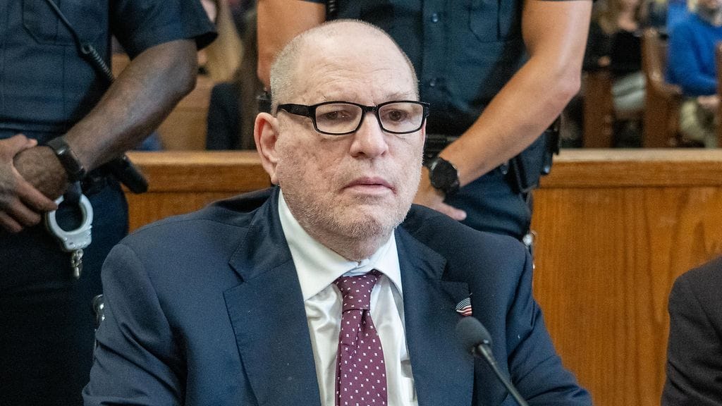 Harvey Weinstein sai 15 vankeustuomion New Yorkissa.