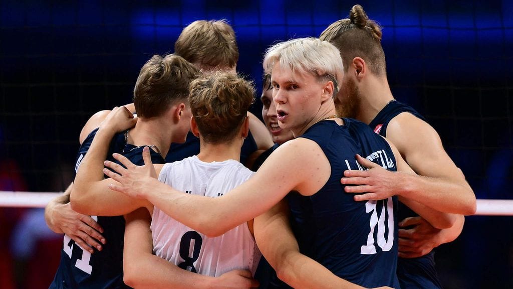 Suomi iskee EM-pronssiottelussa Sloveniaa vastaan.