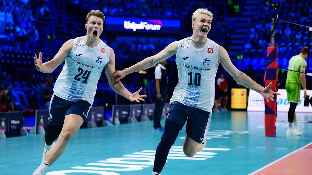 Marttilan veljekset Nooa ja Luka juhlivat EM-pronssia Suomen lyötyä Slovenian.