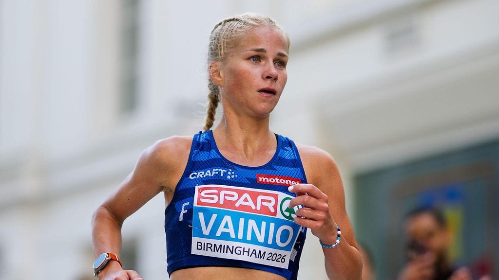 Alisa Vainion ennätysjahti Berliinin maratonilla jäi alle kymmeneen kilometriin.