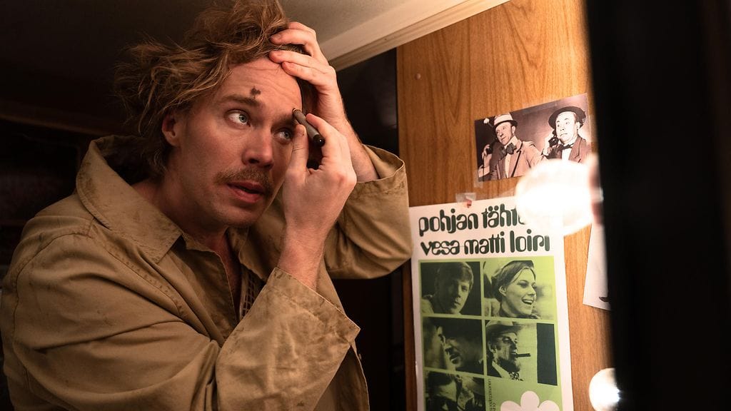 Naurava kulkurin tarina, nuori Vesku Oliver Kollberg