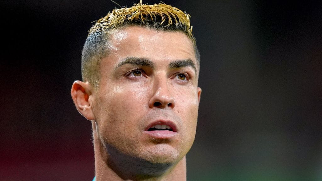 Cristiano Ronaldo ei raportoidusti katsonutkaan faneihinsa päin.