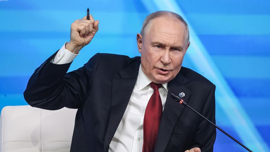 Vladimir Putin Valdai-ajatushautomon keskustelutilaisuudessa Moskovassa 1. lokakuuta 2026.