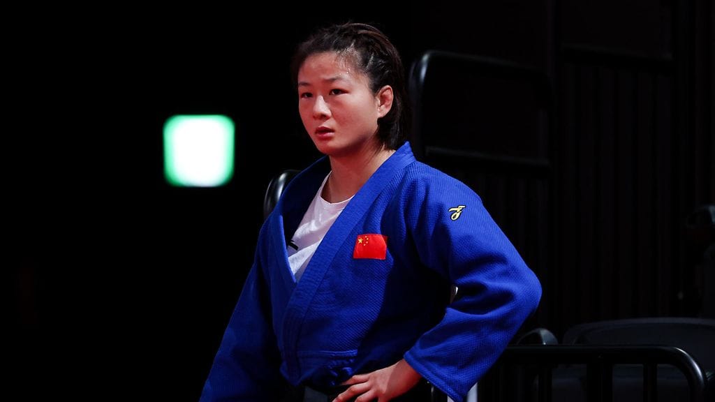 Tang Jing hylättiin.