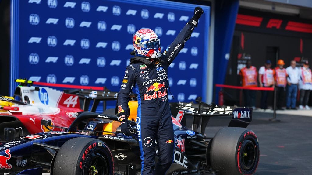 Red Bullin Max Verstappen ajoi paalupaikalle Malesiassa.