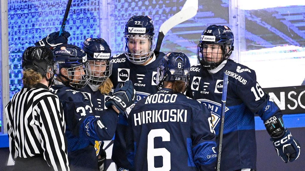 Naisleijonat murjoi Ruotsin.