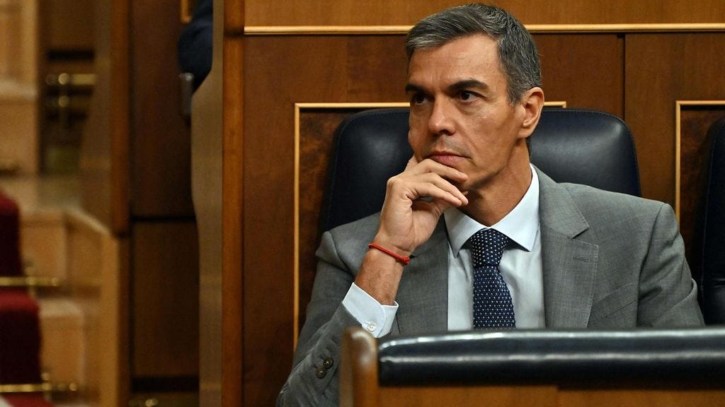 Pedro Sanchez hajotti maan parlamentin yhdeksän kuukautta ennen vaalikauden päättymistä.
