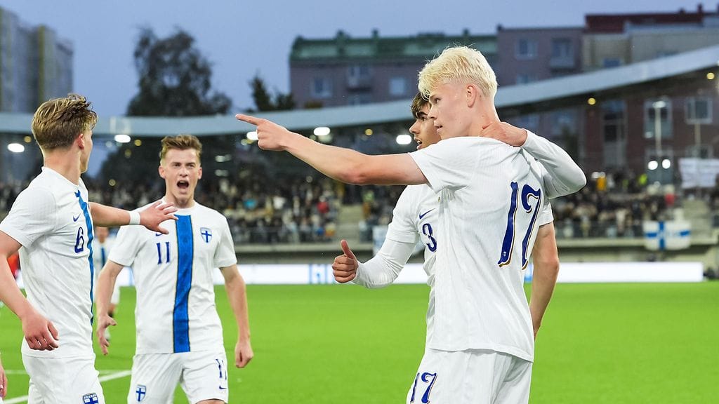 Pikkuhuuhkajat jäi tasuriin.