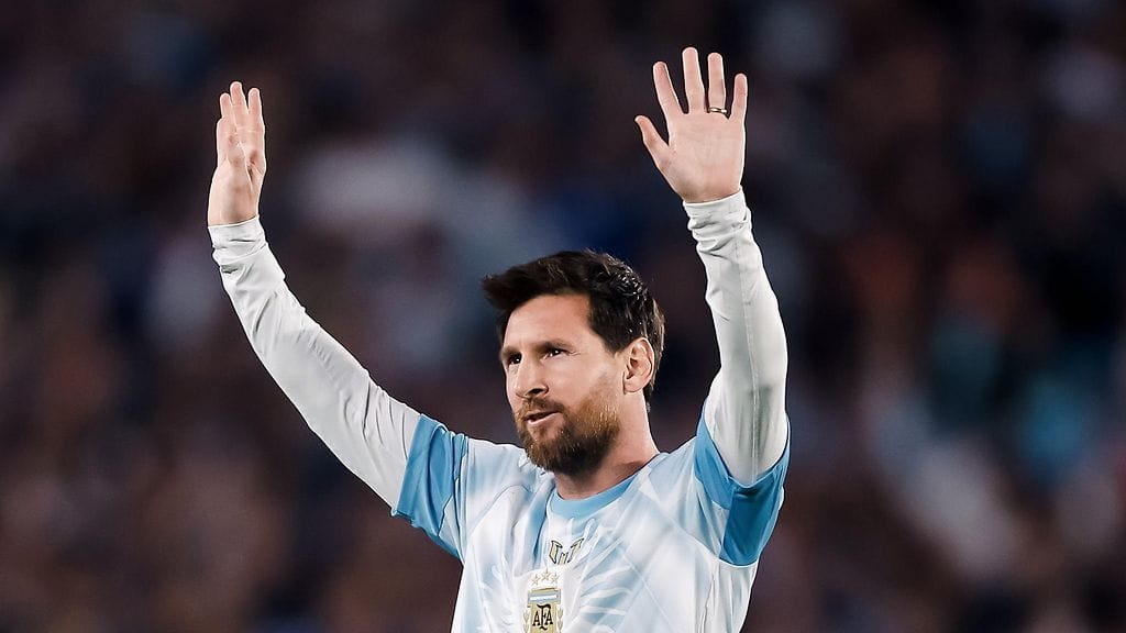 Lionel Messi pelasi maajoukkueuransa viimeisen ottelun yli 85 000 katsojan edessä.