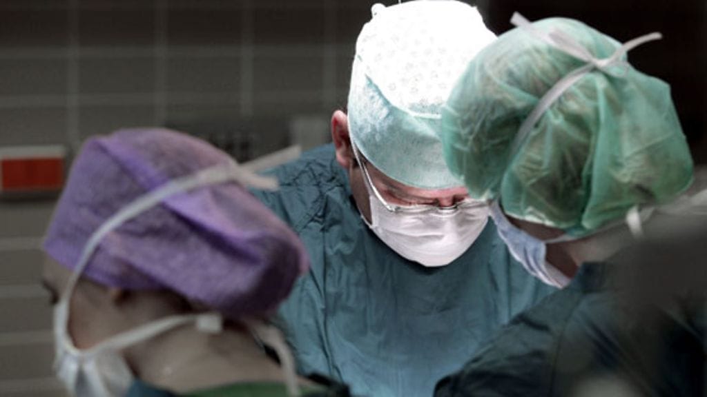 Monet lääkärit saavat Suomessa parempaa palkkaa kuin kotimaassaan.