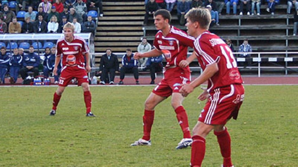 Peteri, Jussi, Hetemaj, Mehmet ja Solehmainen, Pasi, kuva: Kimmo Rantala