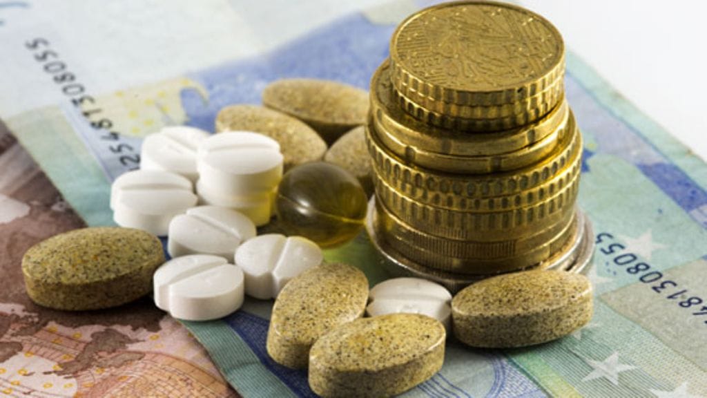 Liisa Sulkakoski sanoo, ettei homeopatia ole kallista. Kuvituskuva.