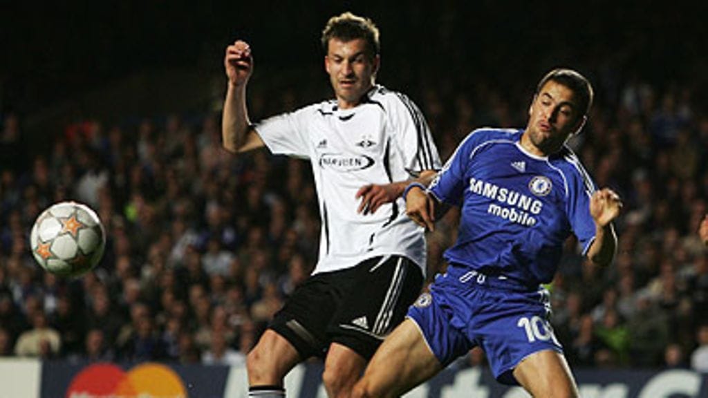 Miika Koppinen ja Joe Cole. Kuva: Ian Walton/GETTY.