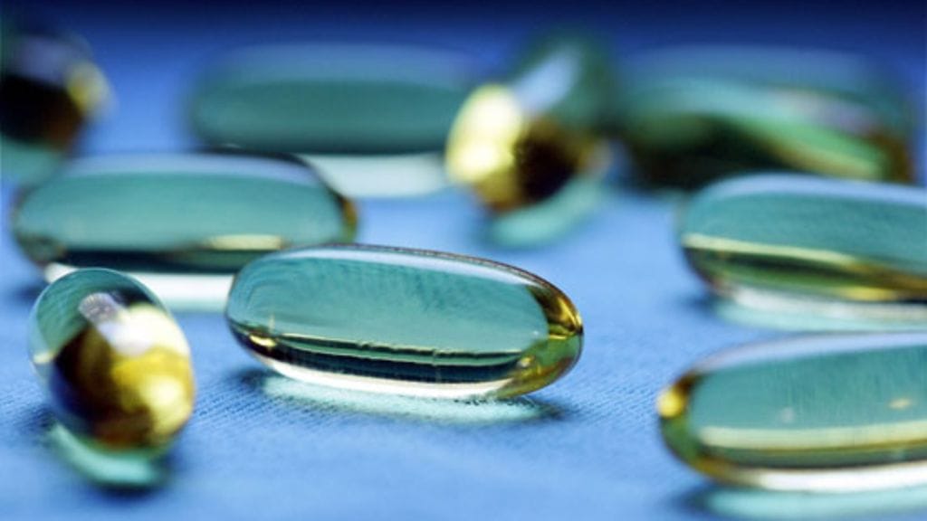 Kuvan luontaistuotteet ovat öljykapseleita.