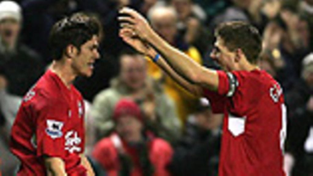 Xabi Alonso ja Steven Gerrard, kuva: Alex Livesey