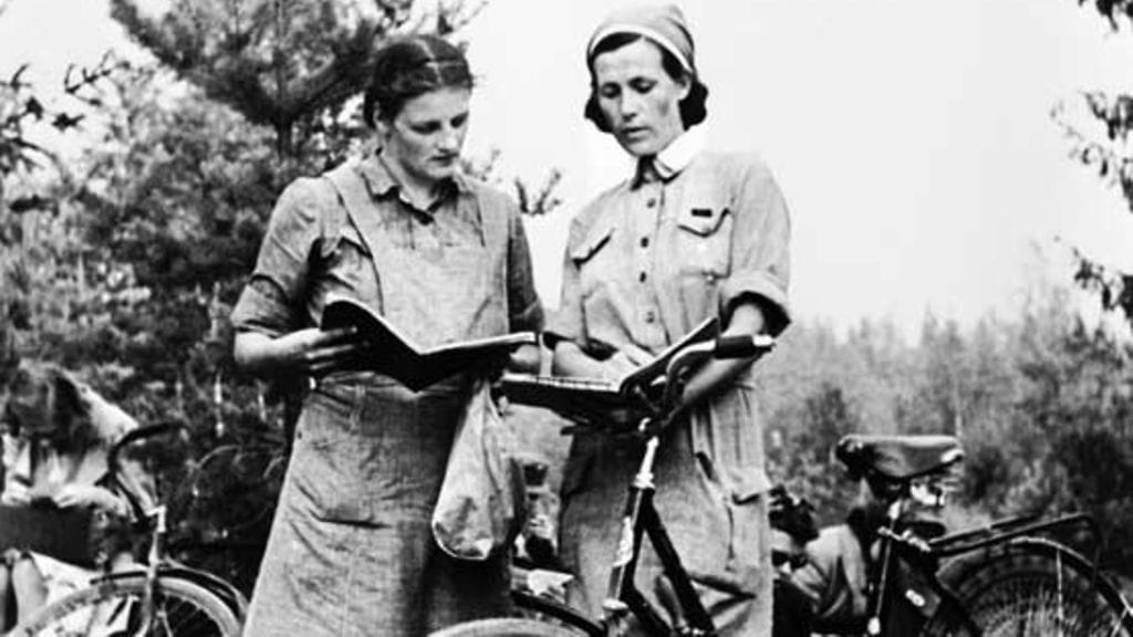 Lotat elokuussa 1941.