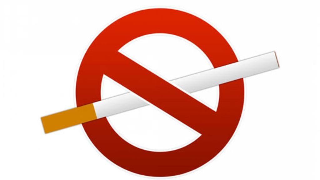 Vaikka tupakoinnin lopettaminen saattaa laukaista koliitin, lopettaminen kannattaa lääkärin mukaan silti.