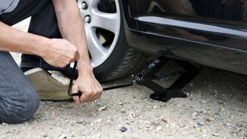 Renkaiden vaihdossa pitää olla tarkkana.