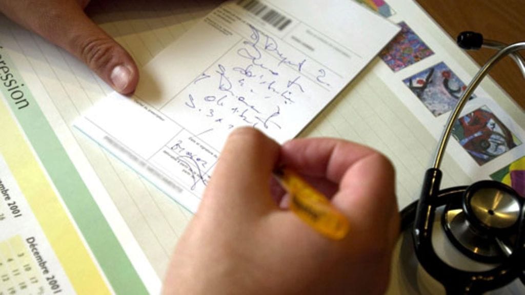 Vahvoilla kipulääkkeillä hoidettiin oireita.