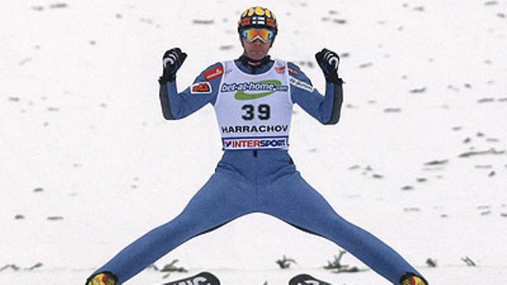 Janne Ahonen (Kuva: EPA/SRDJAN SUKI)