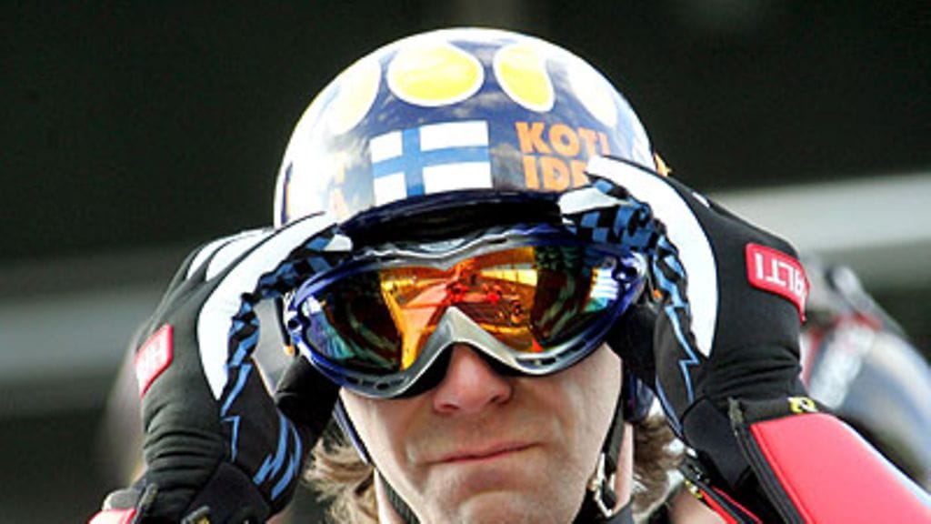 Janne Ahonen, kuva: EPA/UWE ZUCCHI