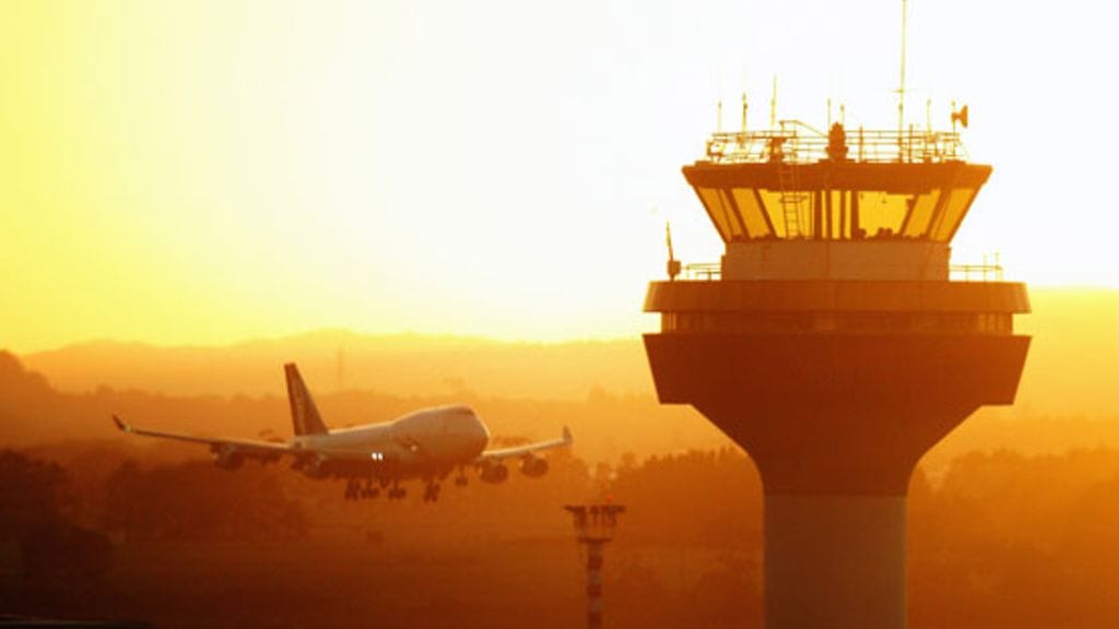 Lennonjohdossa töitä tehdään tarkasti, mutta huumorintajuakin riittää.