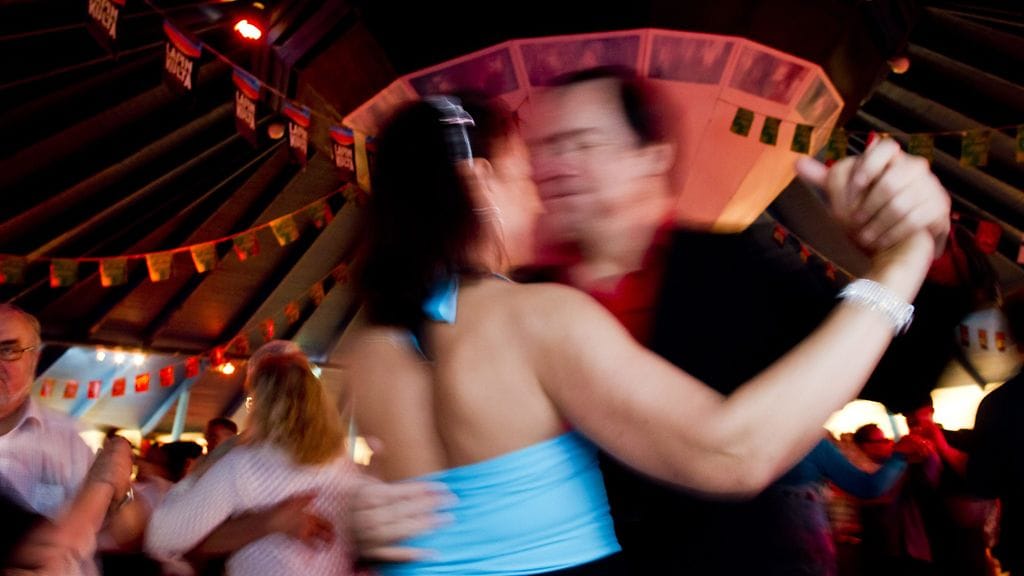 Tanssiessa näkee, miten askeleet sopivat yhteen.