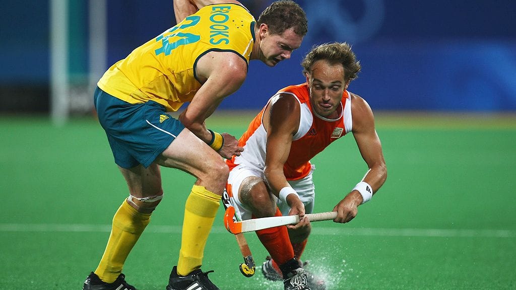 Maahockeyn pronssimitaleista pelasivat Australia ja Alankomaat. Aussit voittivat 6-2. Peking, 2008.