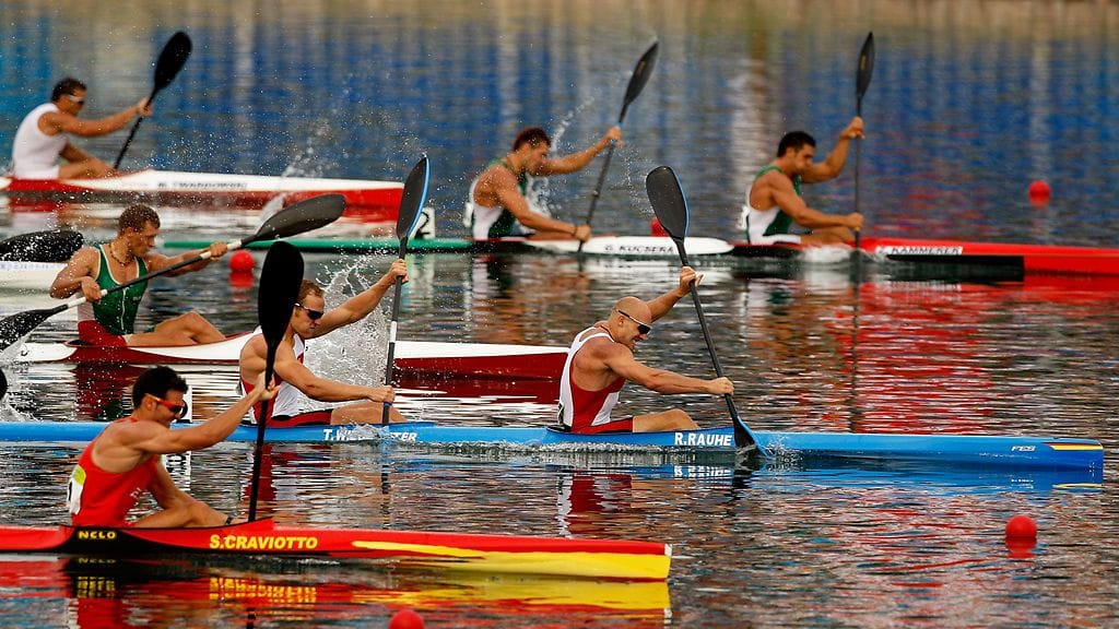 Melontafinaalissa Espanjan Craviotto (edessä vas.) ja Pérez veivät kultaa, Saksan Rauhe ja Wieskötter (kesk.) hopeaa. Peking, 2008.