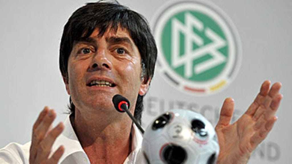 Joachim Löw, kuva: EPA/PETER KNEFFEL